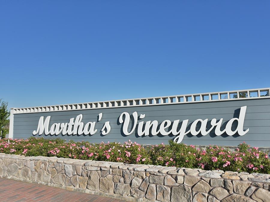 Martha's Vineyard 65'